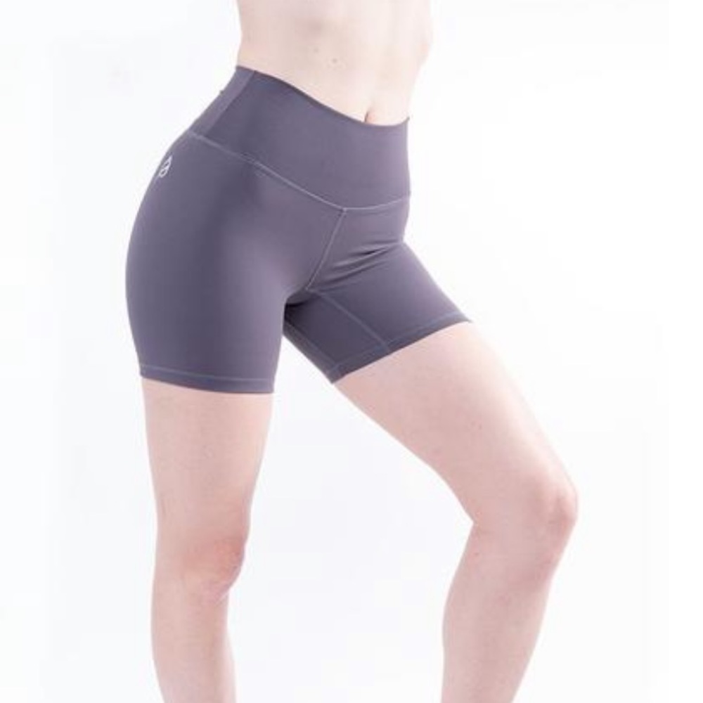 P’tula Betsy short size L, 4” inseam